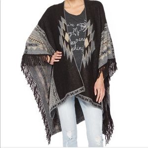 Wendy Bellissimo poncho